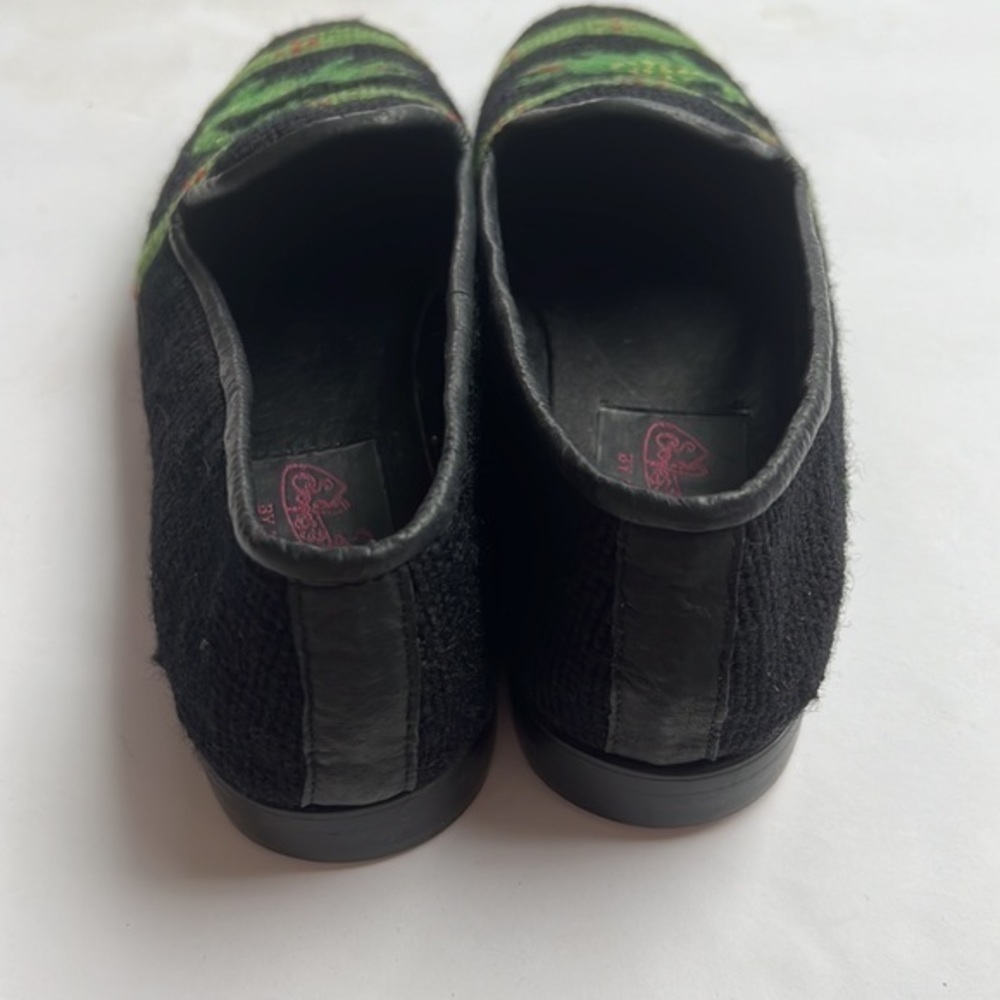 BY PAIGE needlepoint alligator đ slip on loafer shoes in size 8.5 - Picture 12 of 16